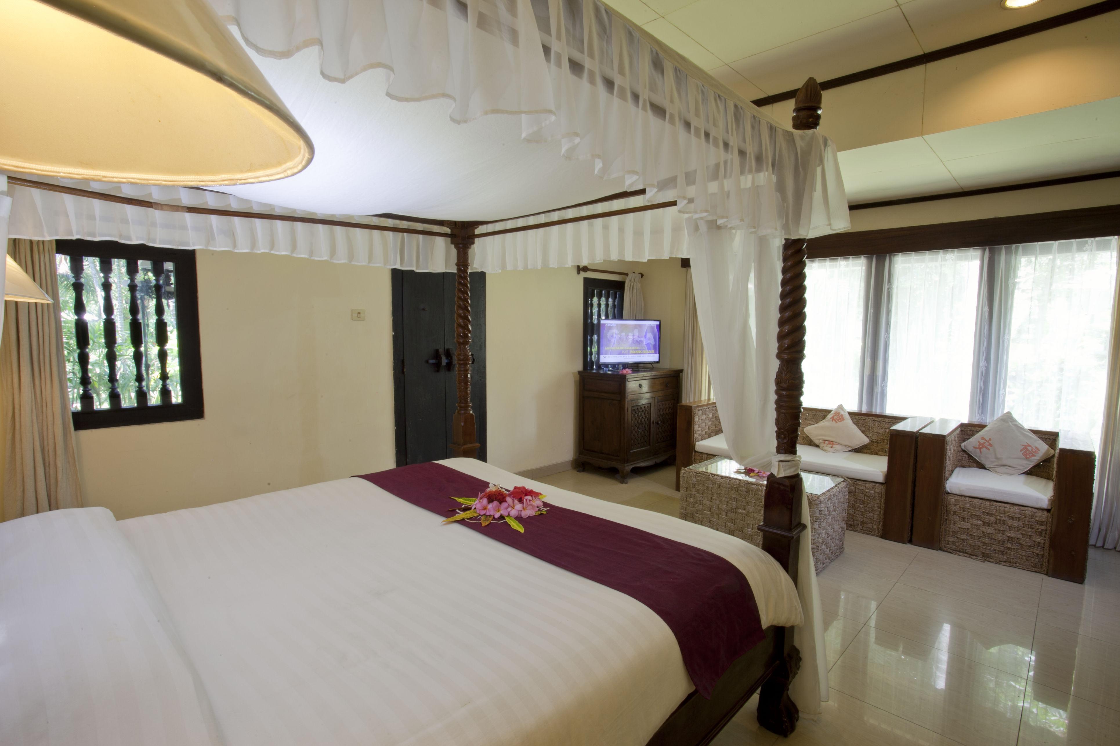 Puri Saron Senggigi Hotel Esterno foto