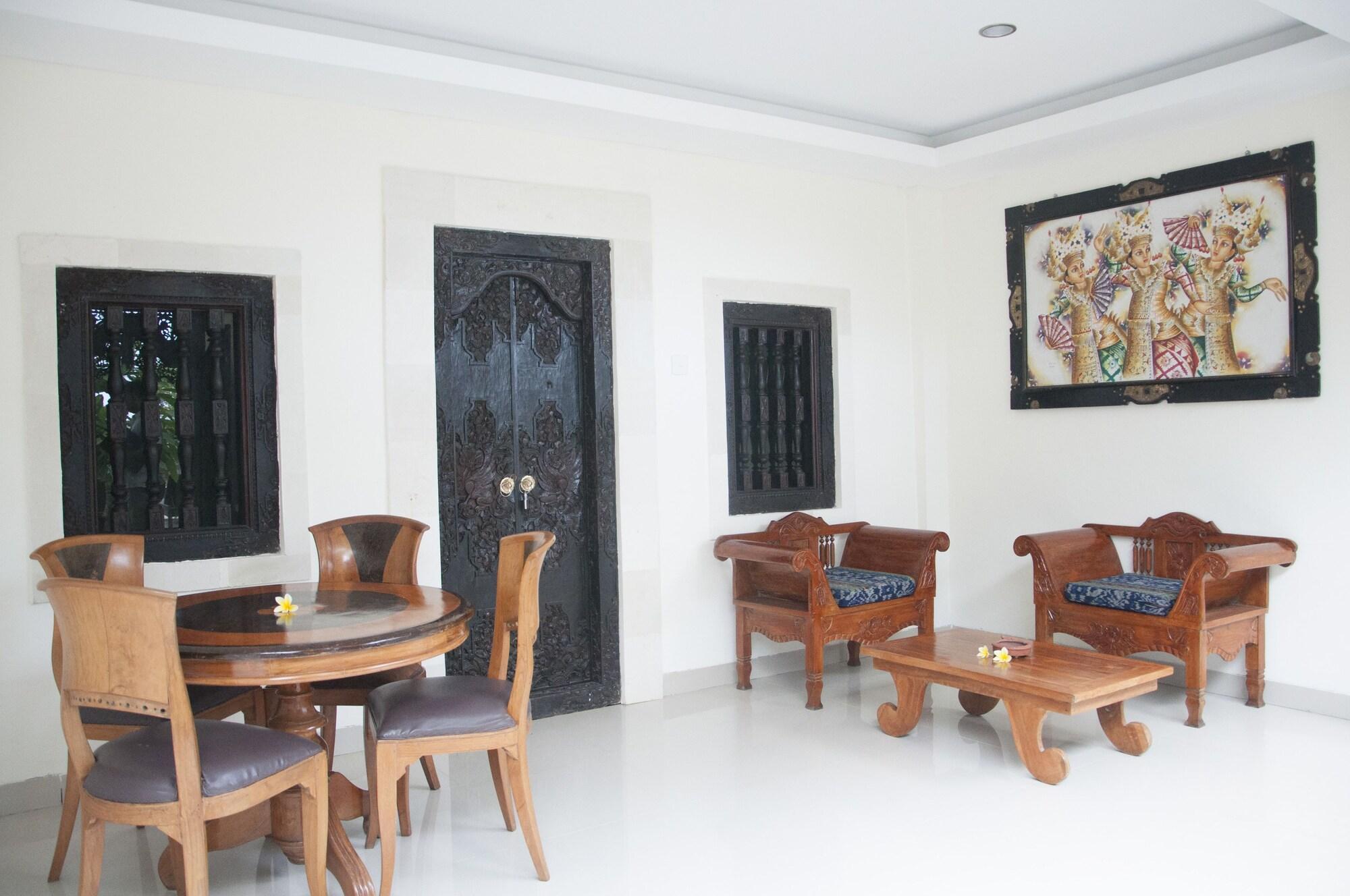 Puri Saron Senggigi Hotel Esterno foto