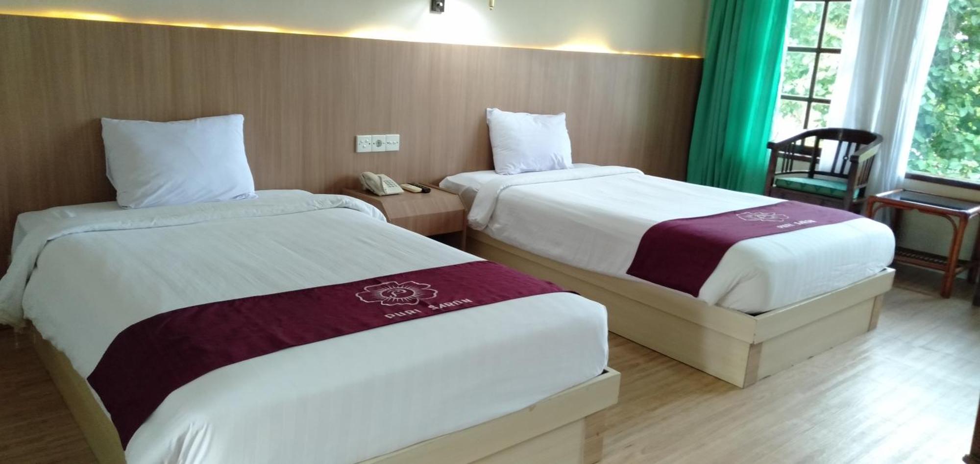 Puri Saron Senggigi Hotel Esterno foto