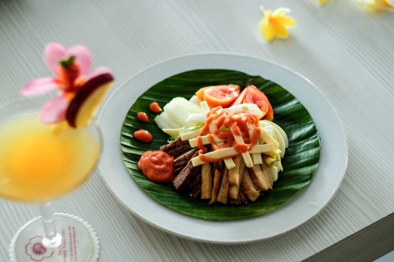 Puri Saron Senggigi Hotel Esterno foto