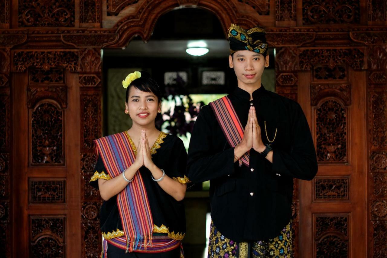 Puri Saron Senggigi Hotel Esterno foto