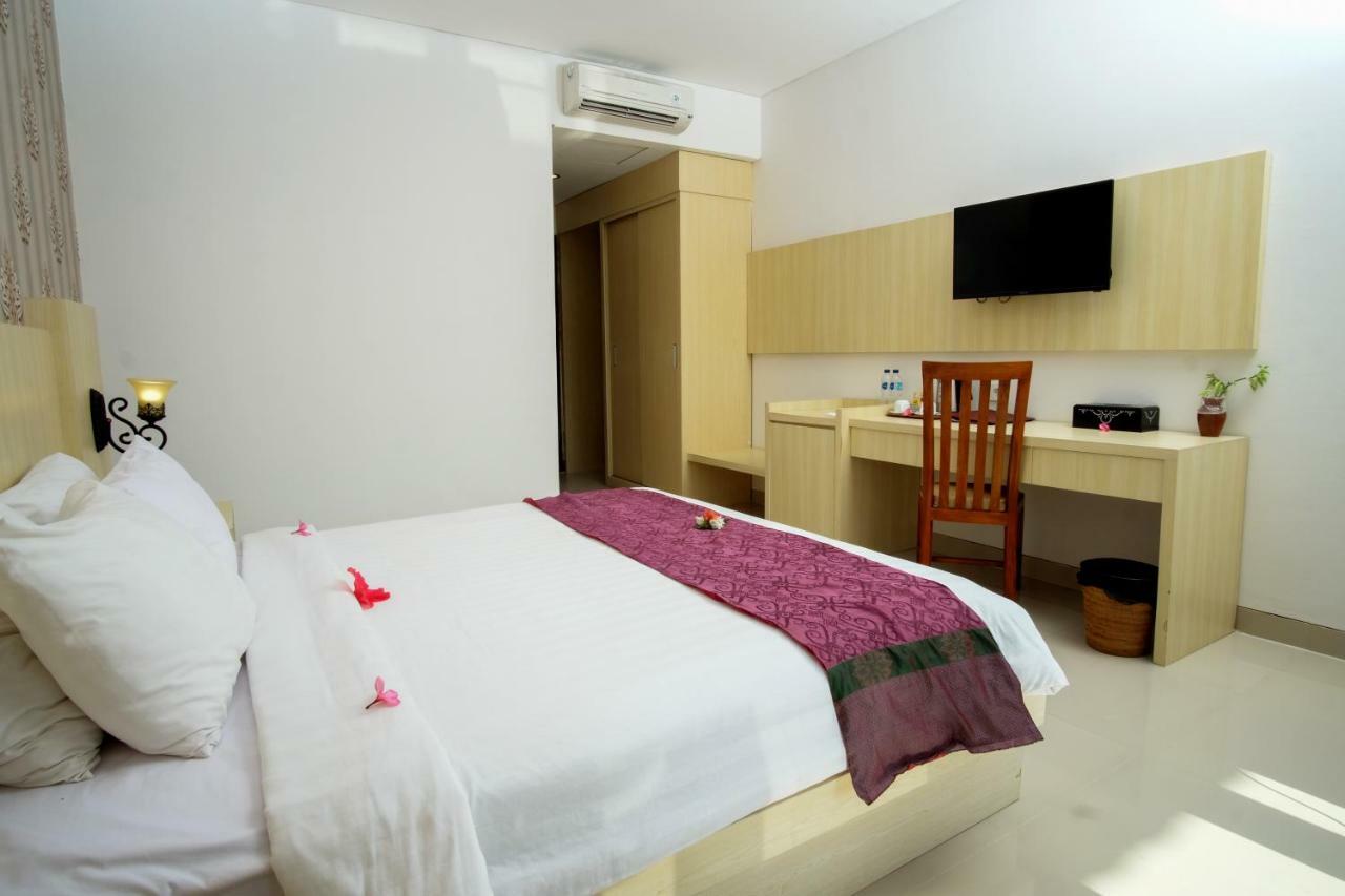 Puri Saron Senggigi Hotel Esterno foto