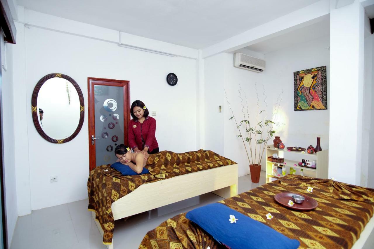 Puri Saron Senggigi Hotel Esterno foto